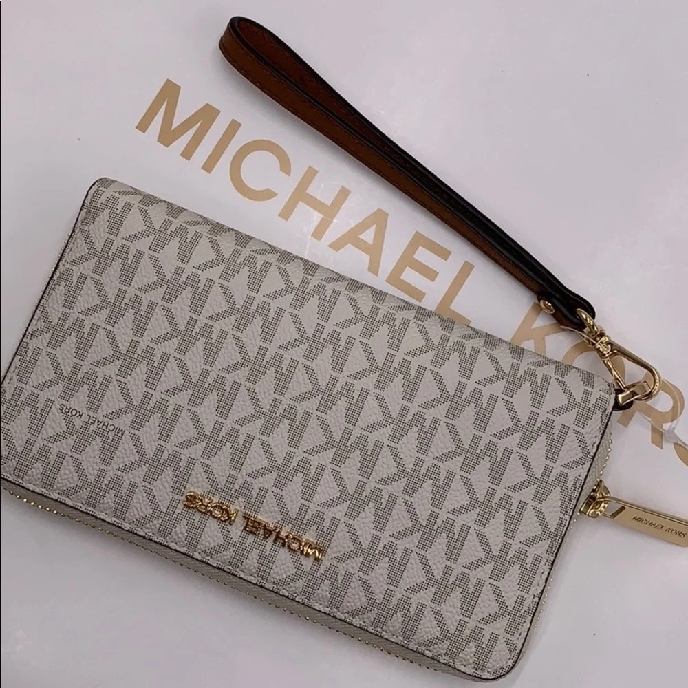 Michael Kors Jet Set Travel Phone Wallet Wristlet